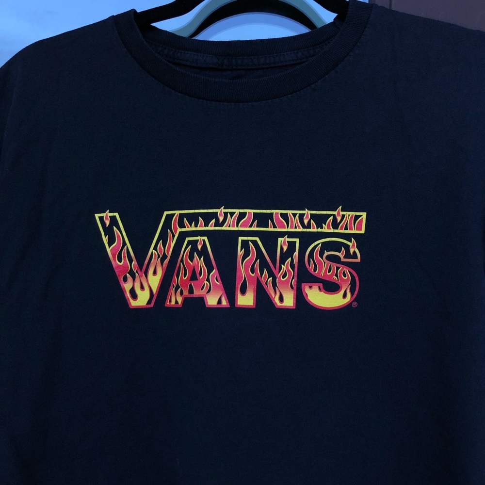 Vans Black with "VANS" in Flames Graphic Tee Youth Large